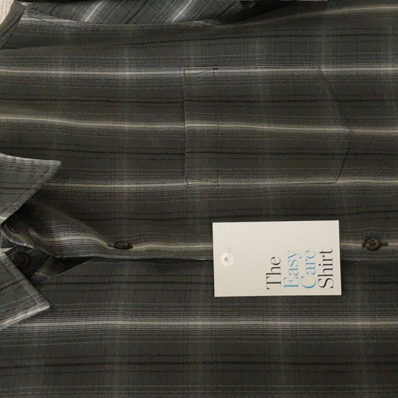 Croft & Barrow Easy Care Shirt Short Sleeve Men's Medium Uptown Gray NWT - Picture 2 of 9